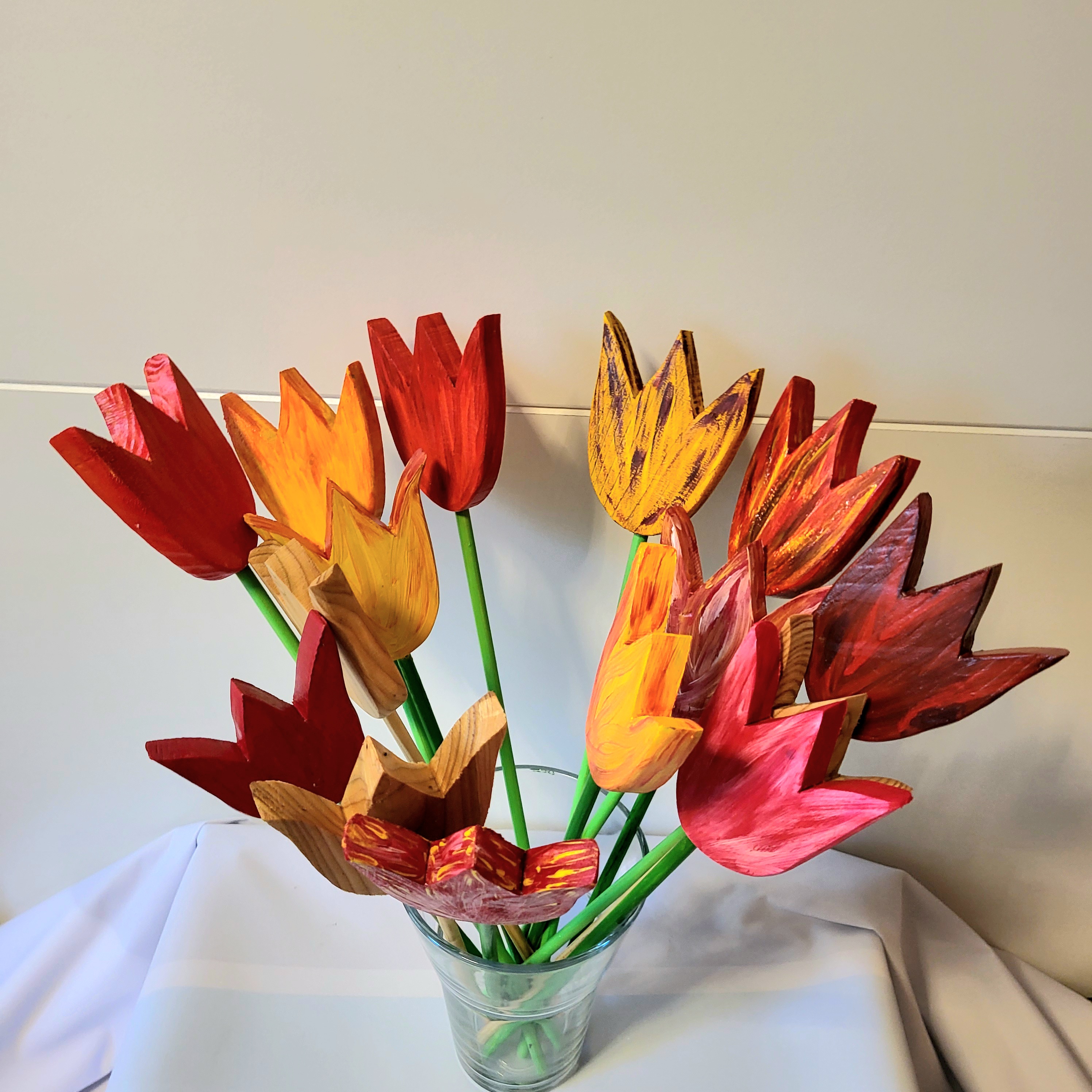Tulpen aus Holz – Bild 5