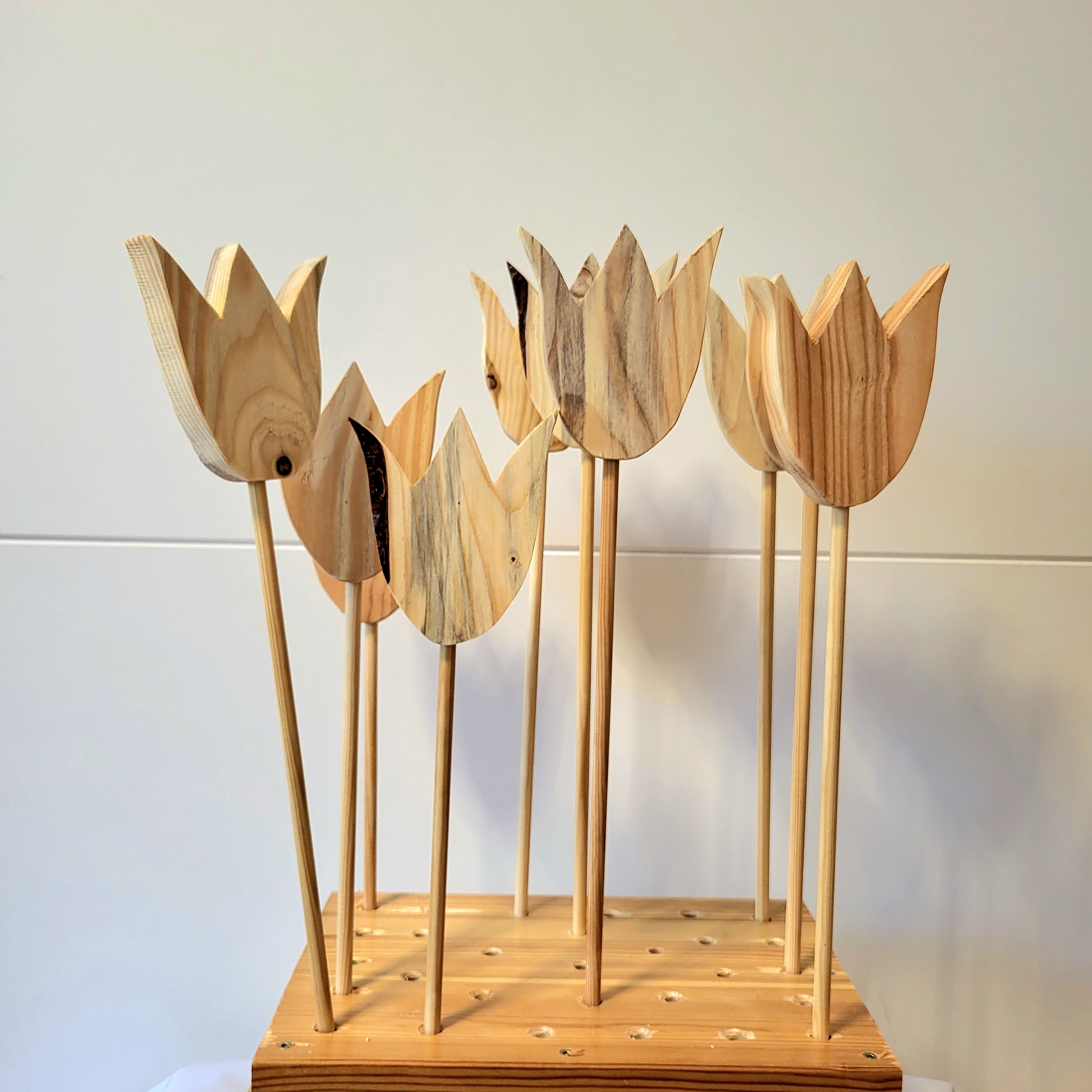 Tulpen aus Holz – Bild 2