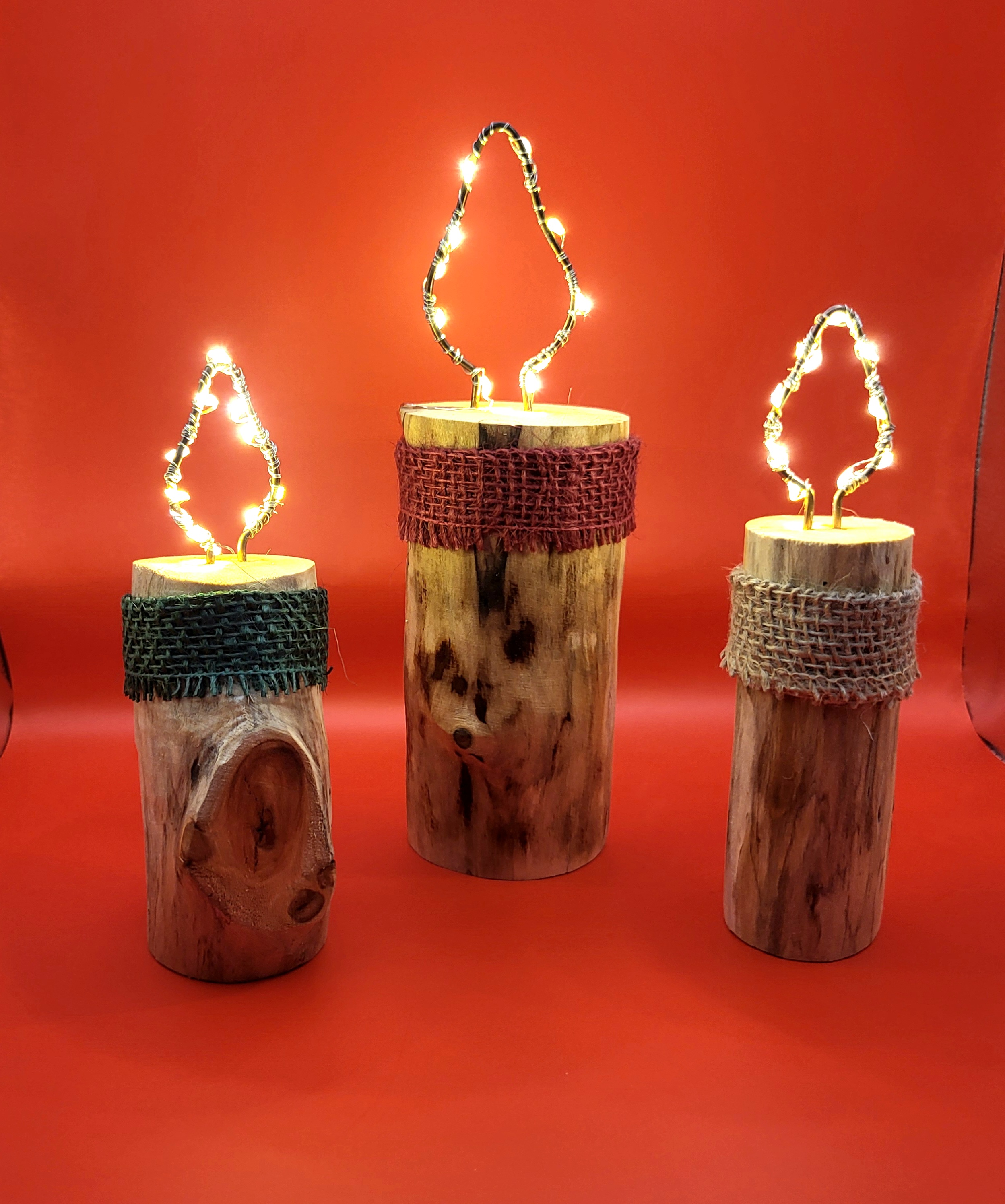 Kerze aus Holz mit Beleuchtung