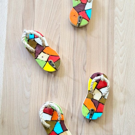 Flipp-Flops aus Holz Bunt