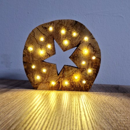 Holzscheibe mit Stern