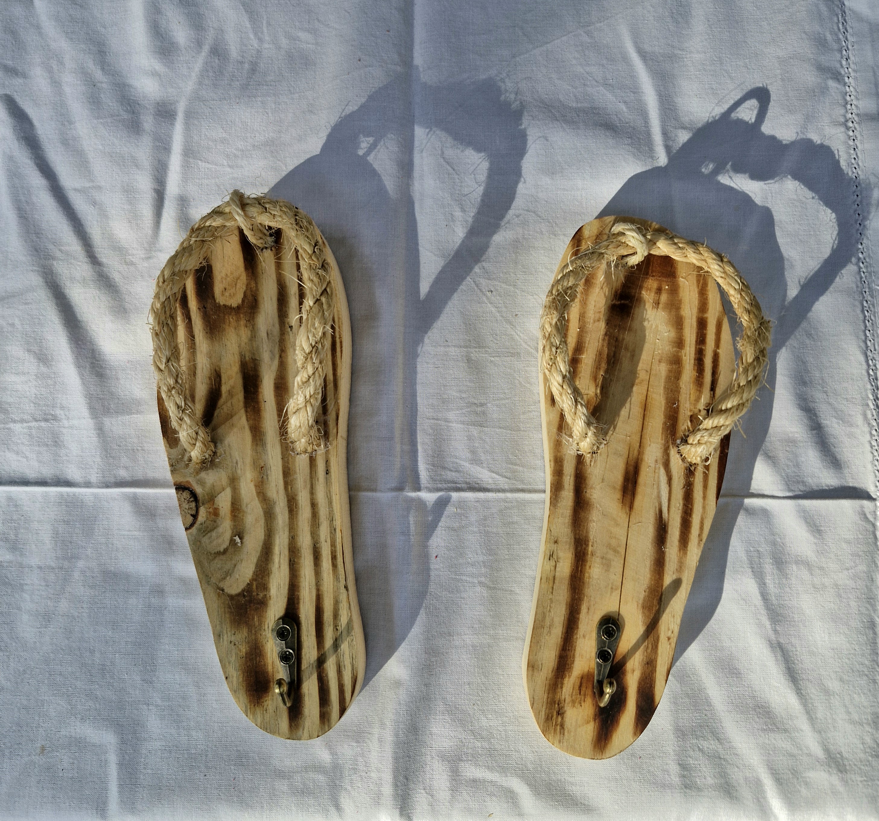 Holz Flip-Flop mit Haken – Bild 2