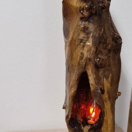 Handgefertigte Naturholzlampe – echtes Unikat 🌳